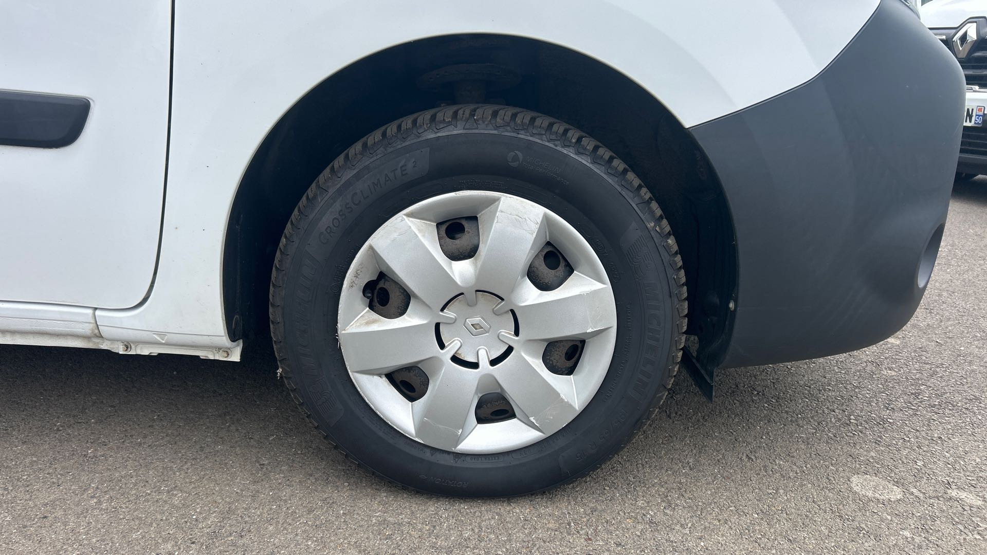 Vente en ligne Renault Kangoo Express  BLUE DCI 80 au prix de 11 990 €
