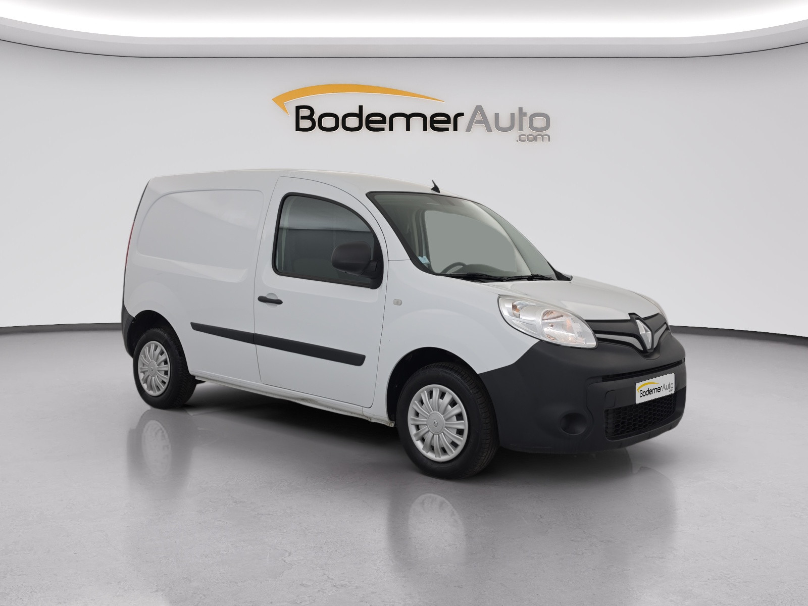 Vente en ligne Renault Kangoo Express  BLUE DCI 95 au prix de 10 900 €