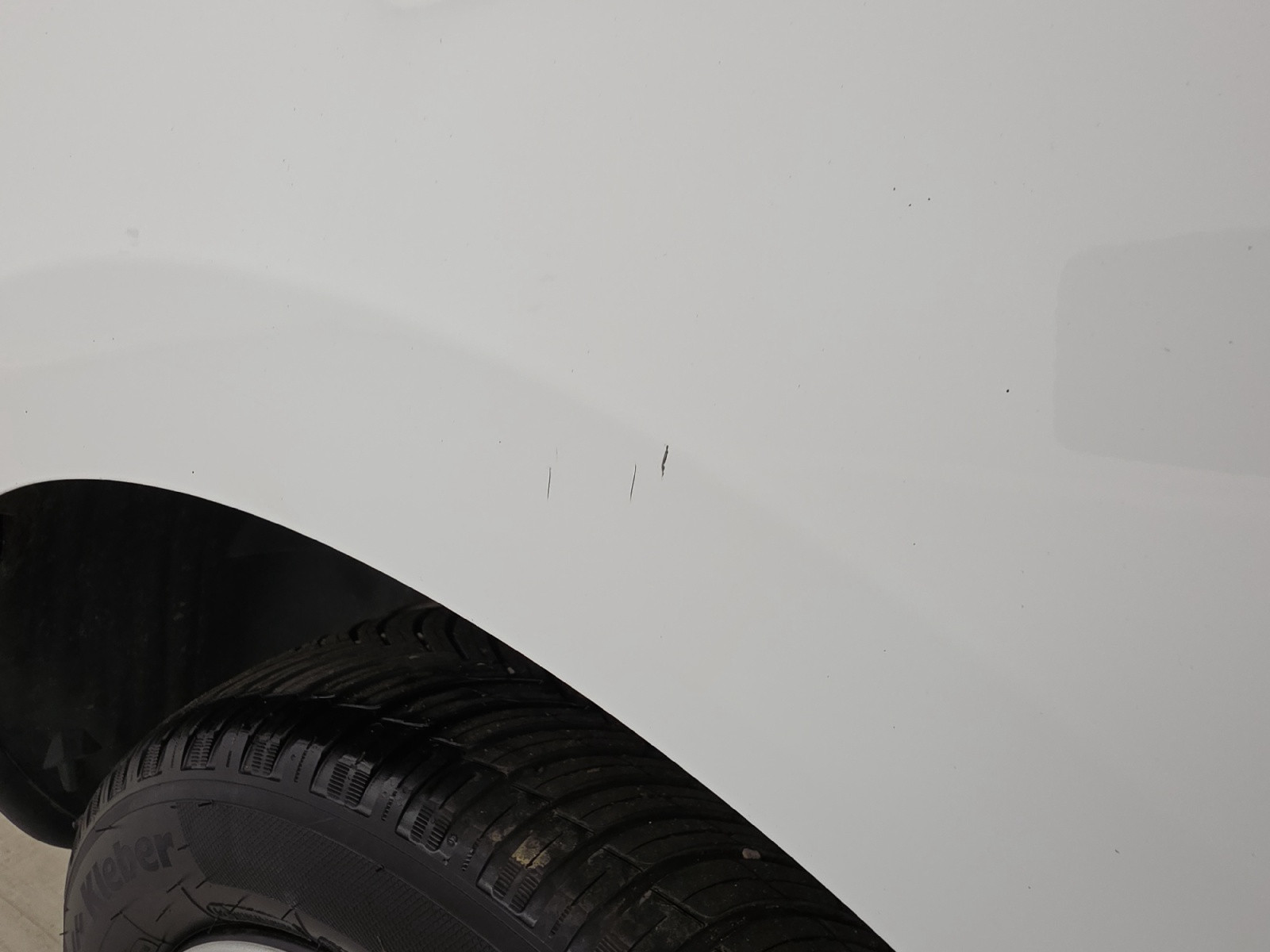 Vente en ligne Renault Kangoo Express  BLUE DCI 95 au prix de 10 900 €