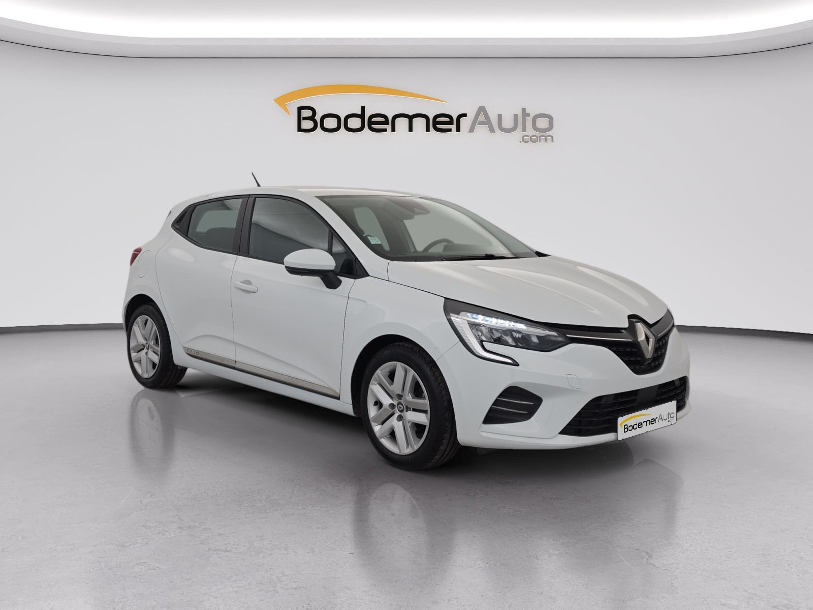 Vente en ligne Renault Clio 5 Clio SCe 65 - 21N au prix de 11 690 €
