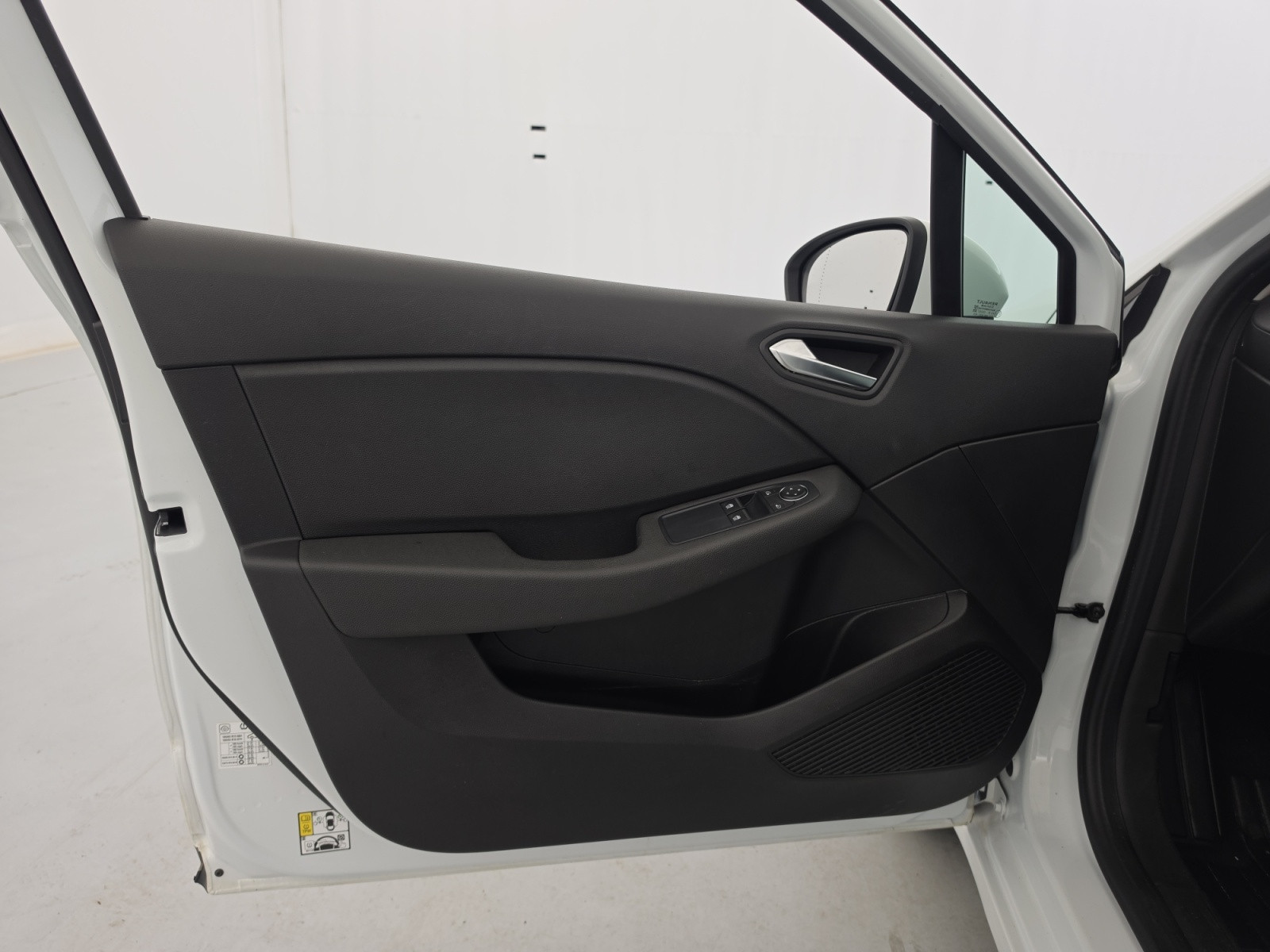 Vente en ligne Renault Clio 5 Clio SCe 65 - 21N au prix de 11 690 €