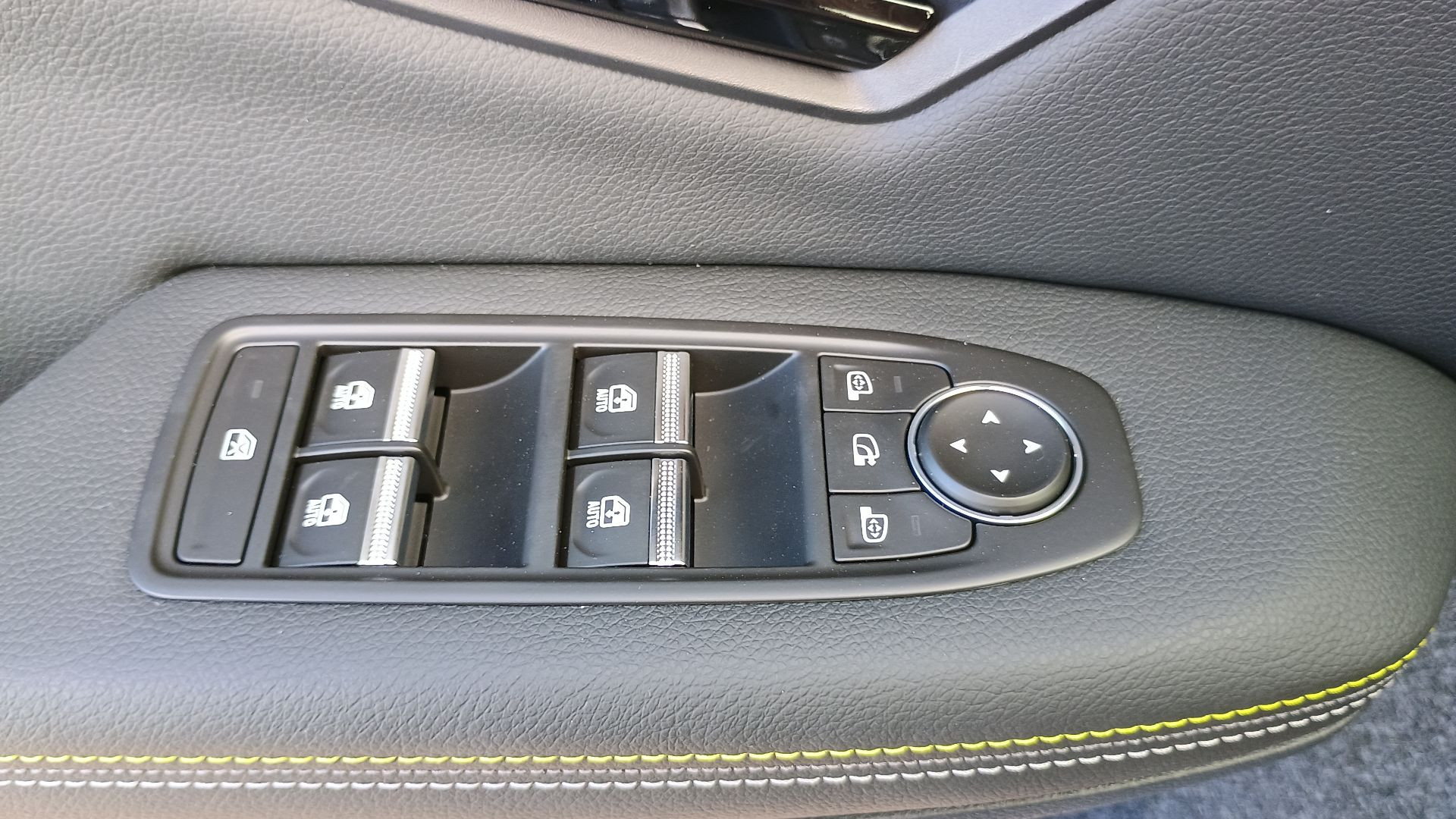 Vente en ligne Renault Scenic E-Tech Scenic E-Tech électrique 220 ch grande autonomie au prix de 50 980 €