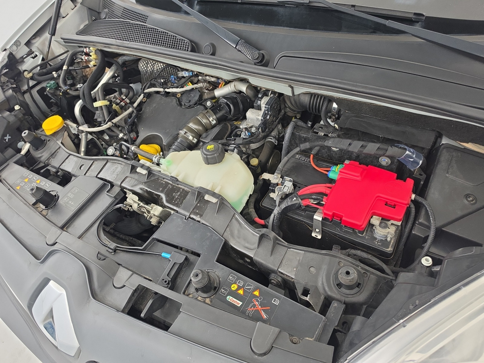 Vente en ligne Renault Kangoo Express  BLUE DCI 95 au prix de 10 900 €