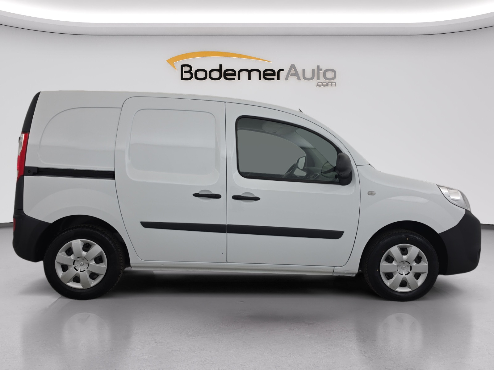Vente en ligne Renault Kangoo Express  BLUE DCI 95 au prix de 10 900 €