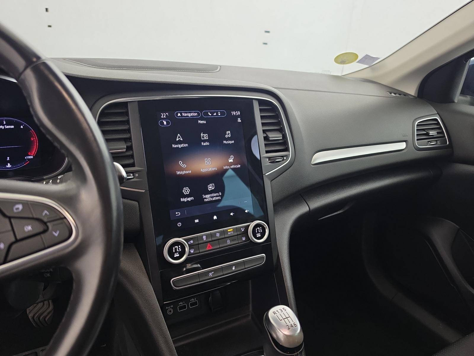 Vente en ligne Renault Megane 4 Mégane IV Berline Blue dCi 115 au prix de 14 490 €