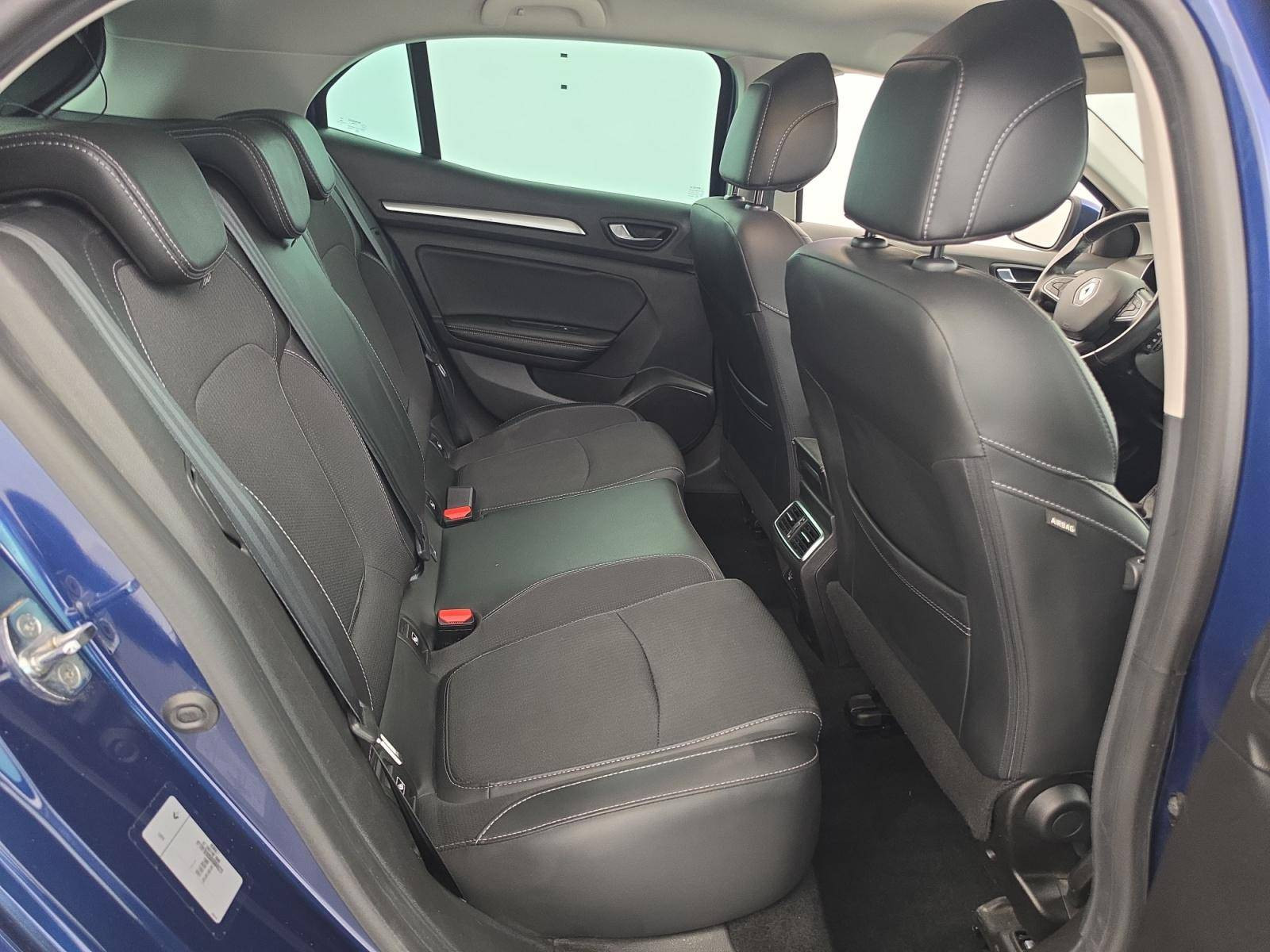 Vente en ligne Renault Megane 4 Mégane IV Berline Blue dCi 115 au prix de 14 490 €