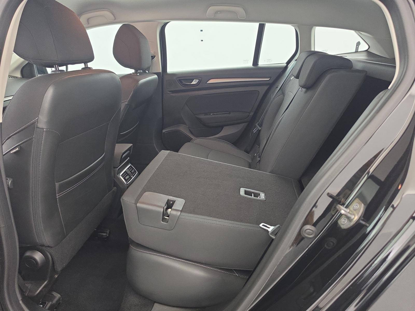 Vente en ligne Renault Megane 4 Estate  Blue dCi 115 EDC au prix de 16 900 €
