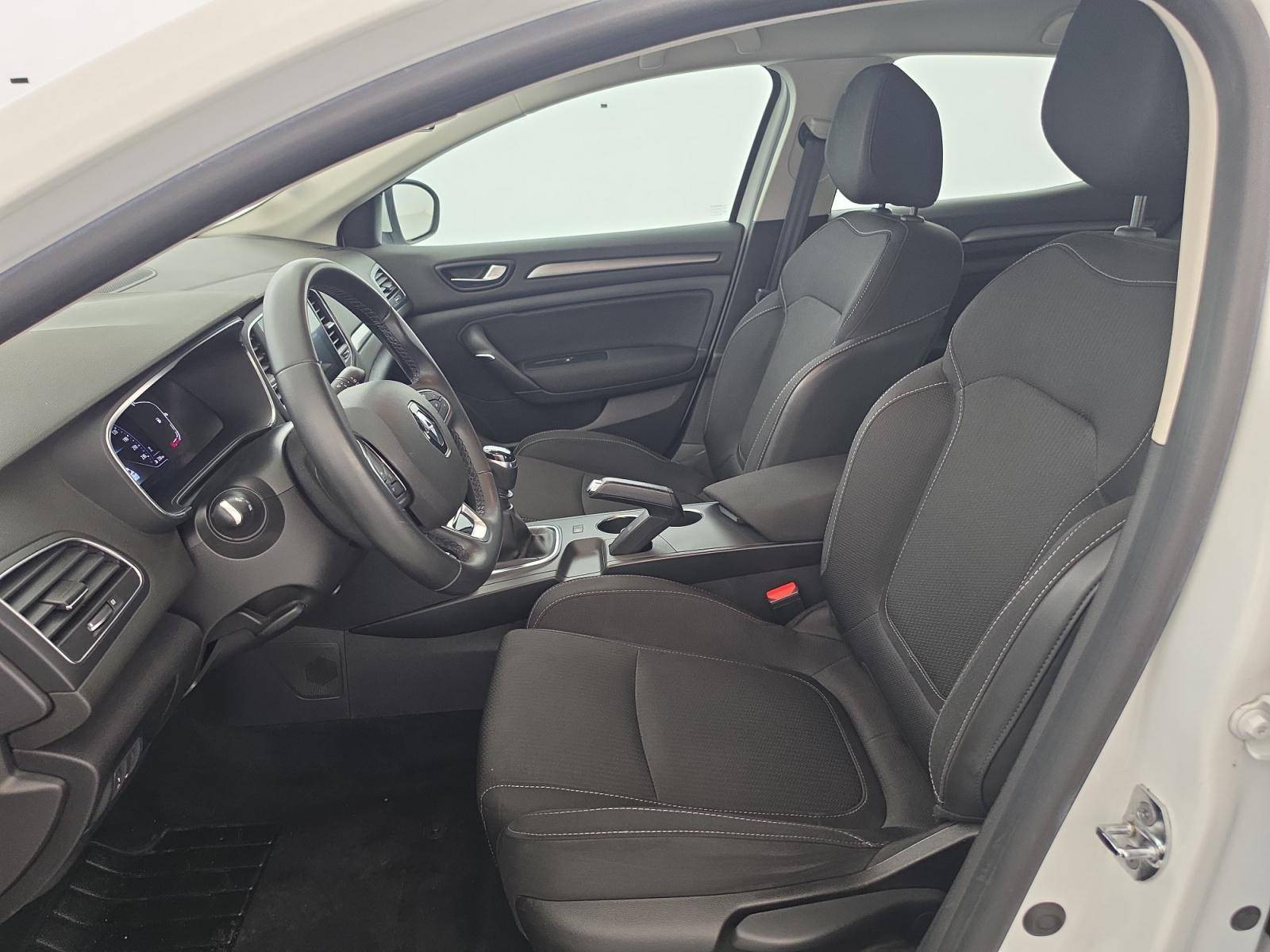 Vente en ligne Renault Megane 4 Mégane IV Berline Blue dCi 115 - 20 au prix de 13 490 €