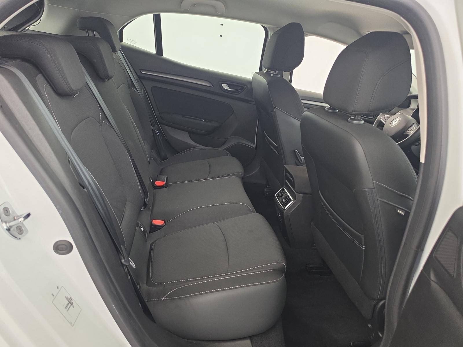 Vente en ligne Renault Megane 4 Mégane IV Berline Blue dCi 115 - 20 au prix de 13 490 €