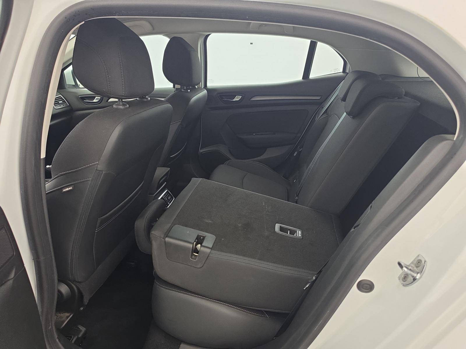 Vente en ligne Renault Megane 4 Mégane IV Berline Blue dCi 115 - 20 au prix de 13 490 €