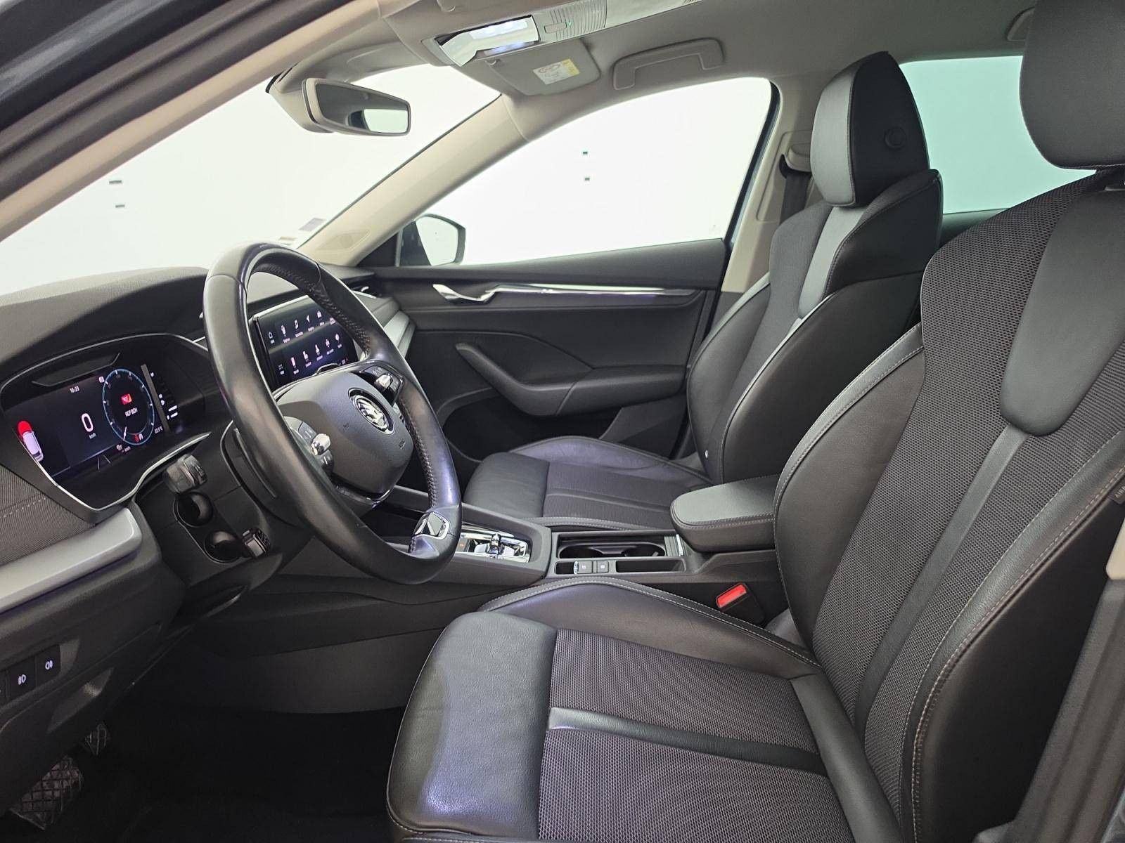 Vente en ligne Skoda Octavia Combi  2.0 TDI 150 ch DSG7 au prix de 19 890 €