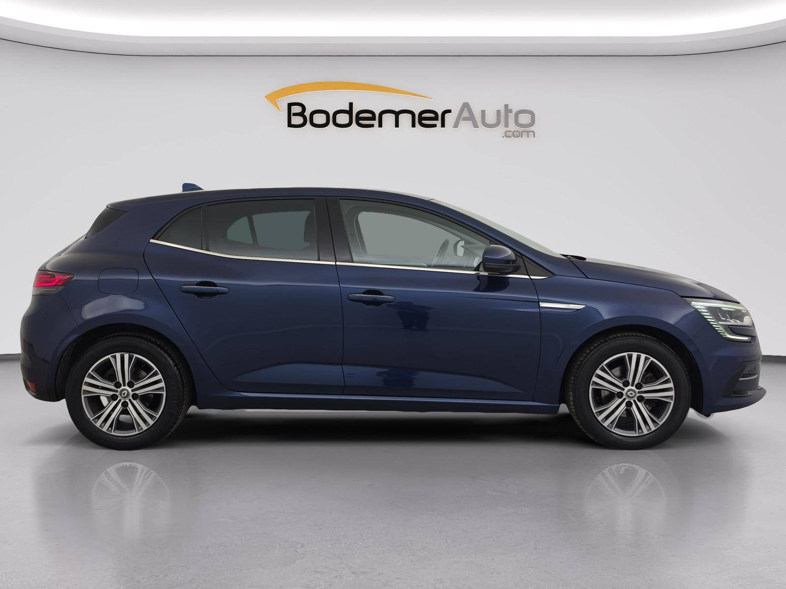 Vente en ligne Renault Megane 4 Mégane IV Berline Blue dCi 115 au prix de 14 490 €