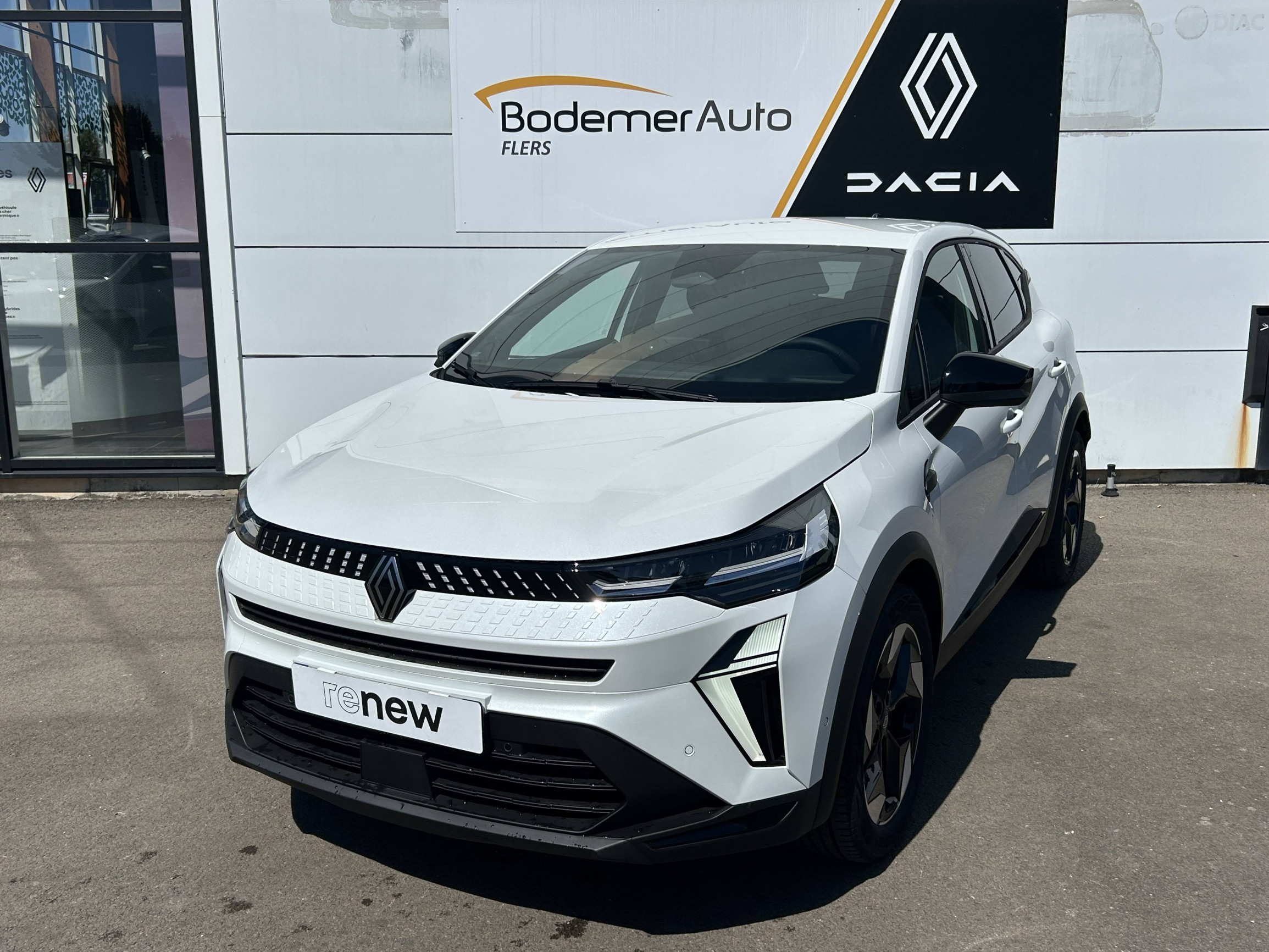 Renault Captur  E-Tech full hybrid 160 ch occasion de 2026 en vente à Flers