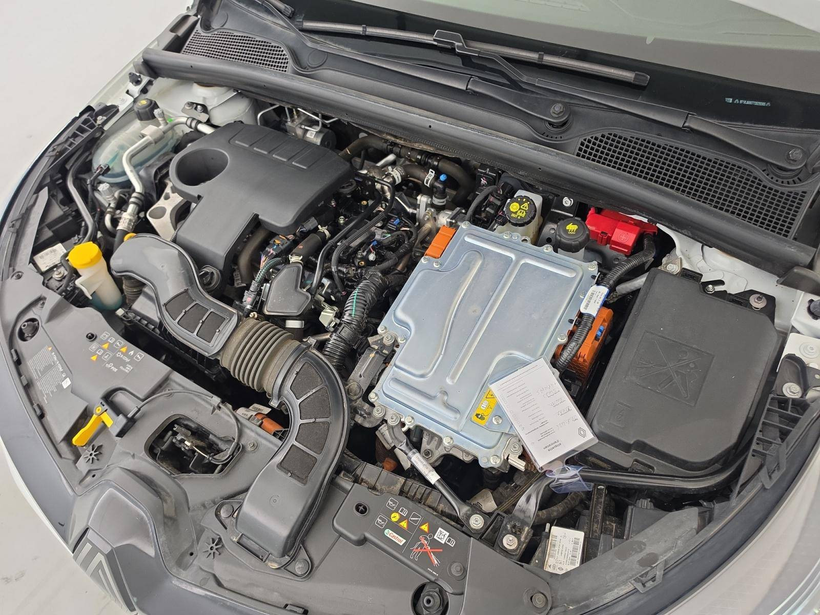 Vente en ligne Renault Clio 5 Clio E-Tech full hybrid 145 ch GSR2 au prix de 16 890 €