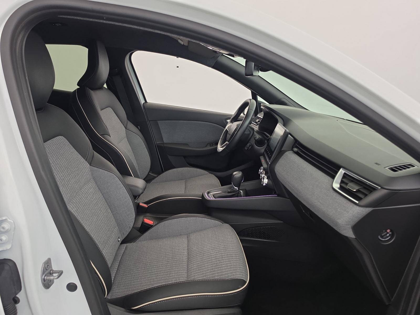 Vente en ligne Renault Clio 5 Clio E-Tech full hybrid 145 ch GSR2 au prix de 16 890 €