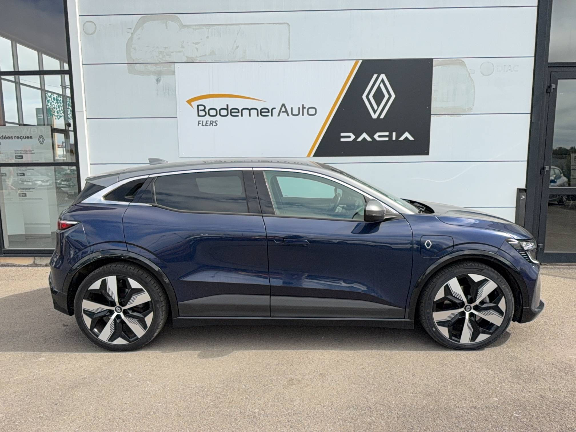 Vente en ligne Renault Megane E-Tech  EV60 220 ch optimum charge au prix de 24 900 €