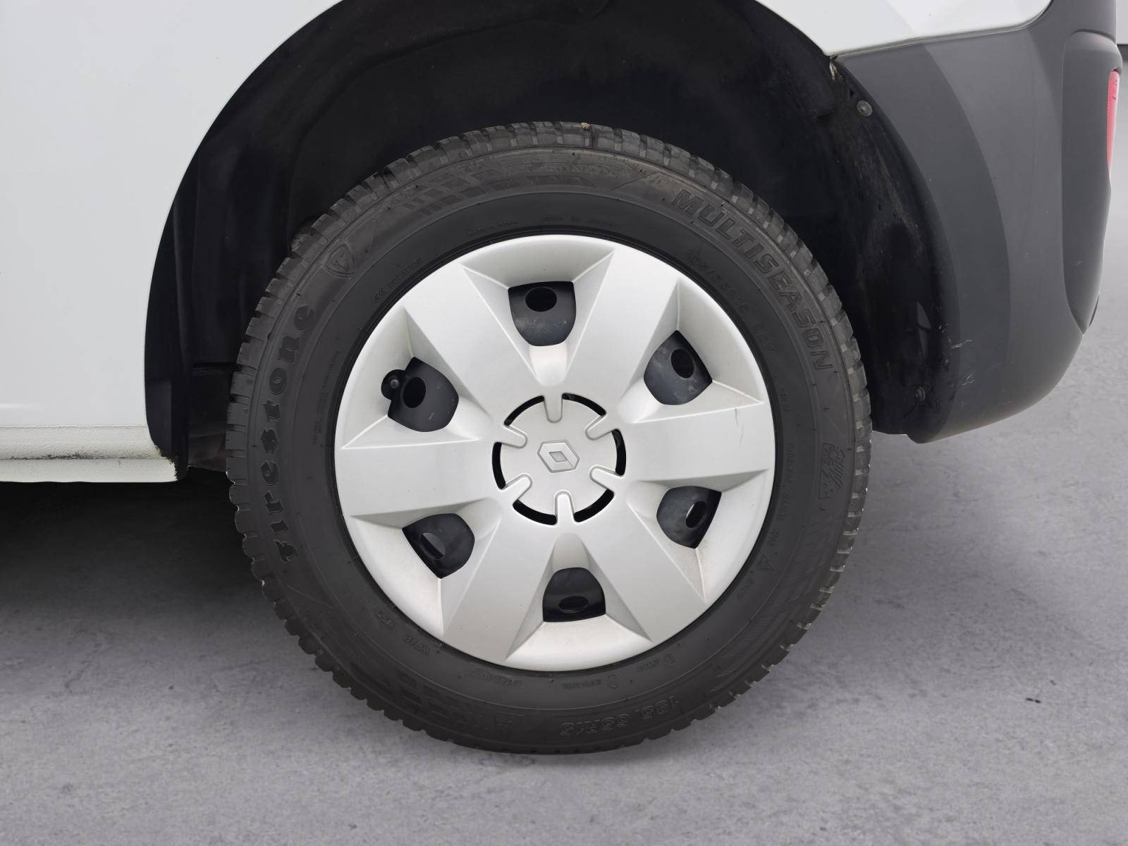 Vente en ligne Renault Kangoo Express  BLUE DCI 95 au prix de 11 790 €