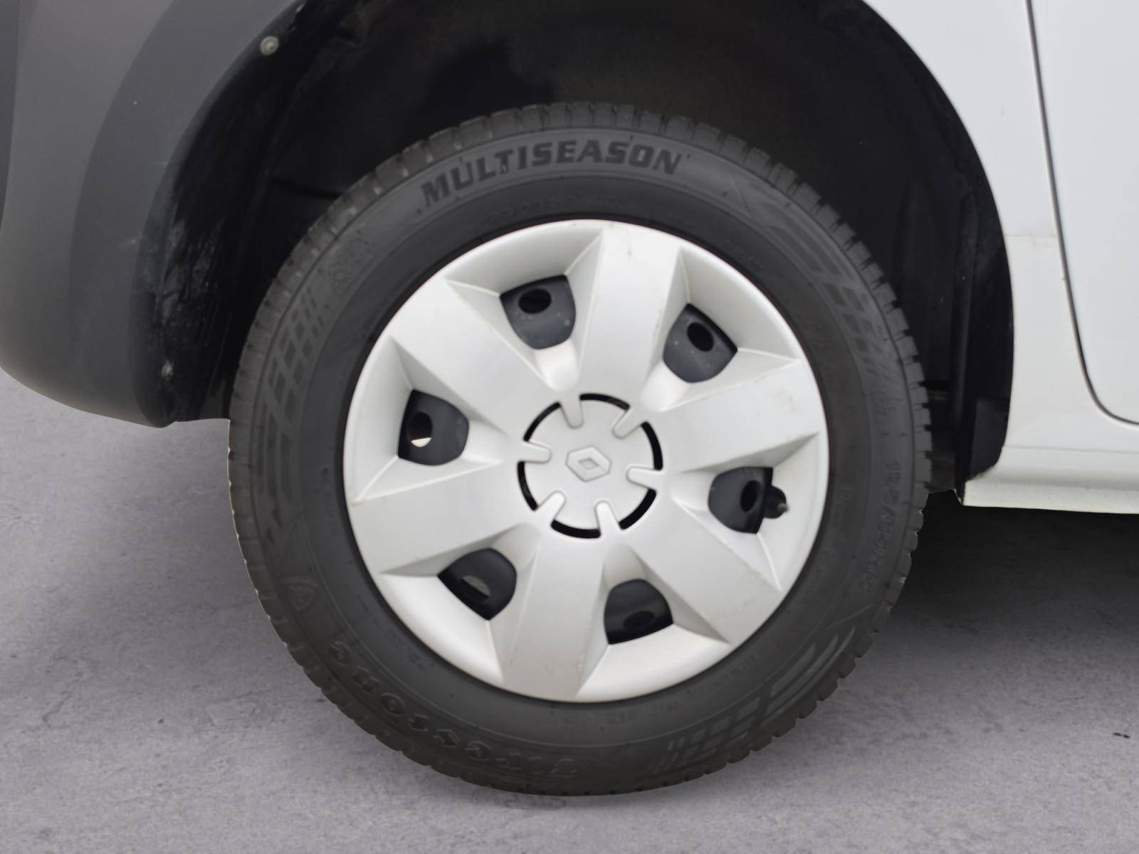 Vente en ligne Renault Kangoo Express  BLUE DCI 95 au prix de 11 790 €