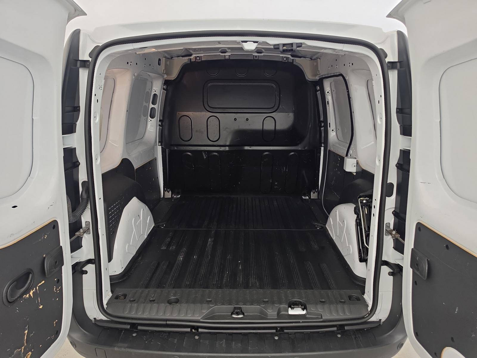 Vente en ligne Renault Kangoo Express  BLUE DCI 95 au prix de 11 790 €