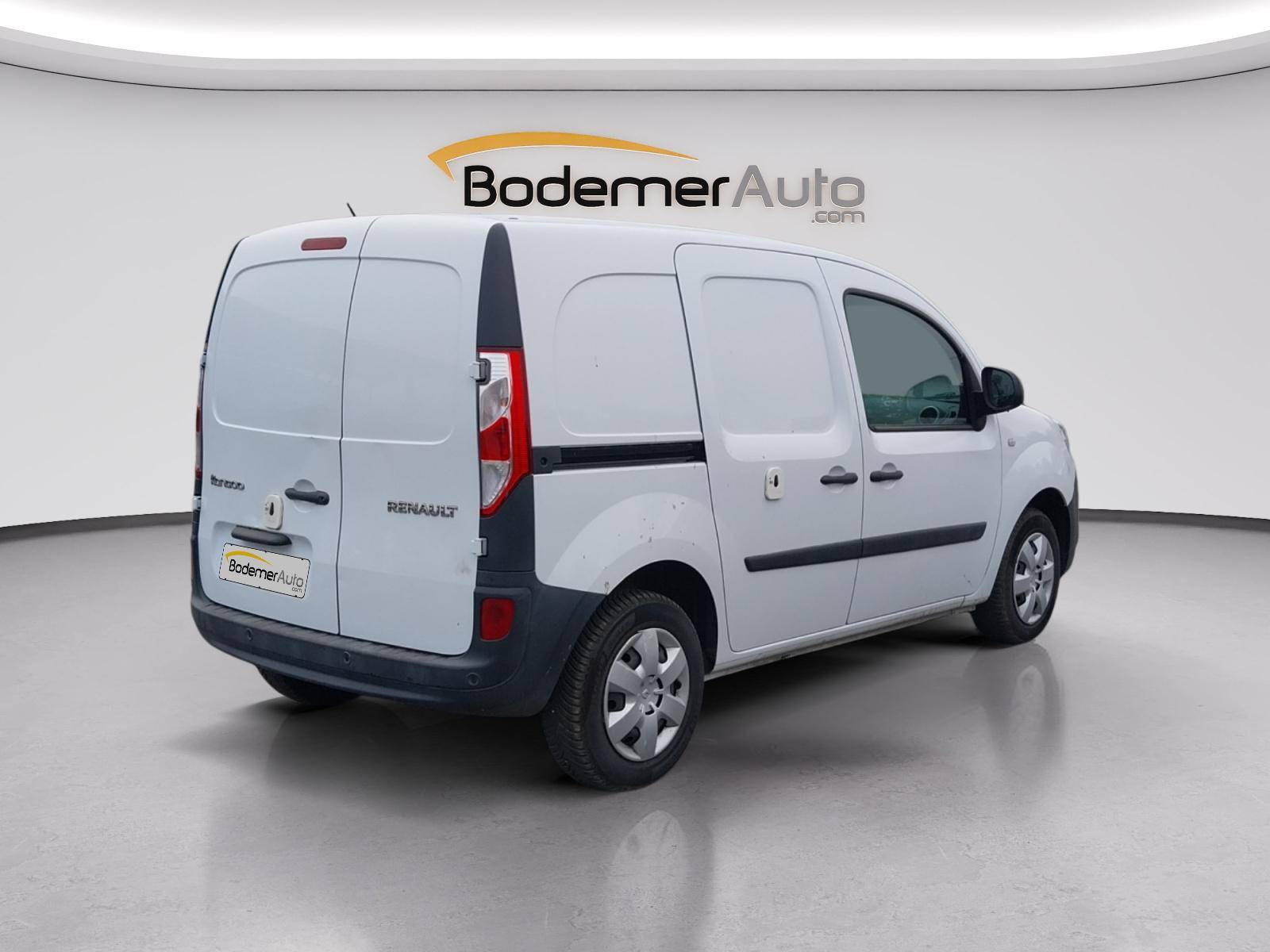 Vente en ligne Renault Kangoo Express  1.5 DCI 90 E6 au prix de 10 990 €