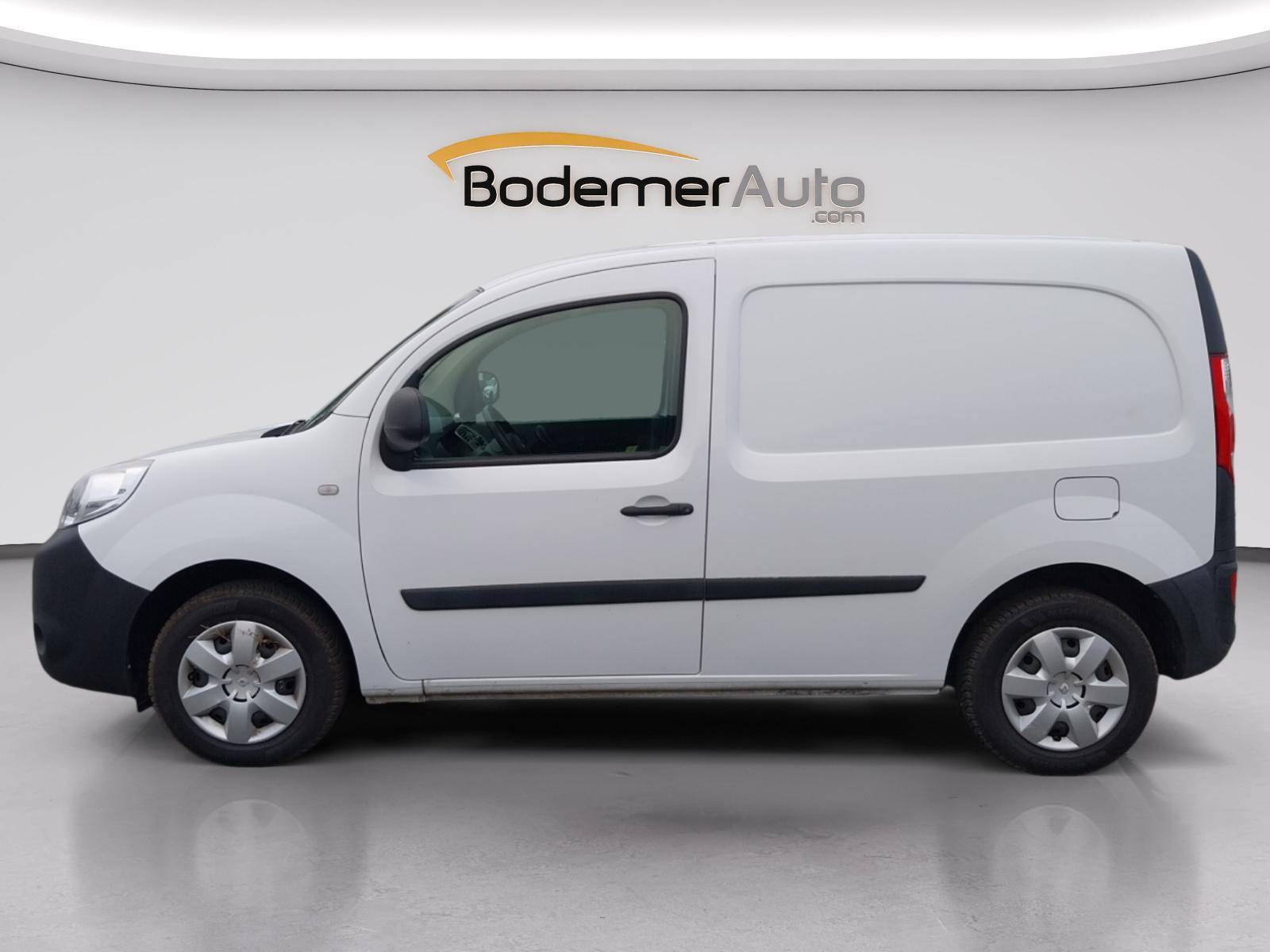 Vente en ligne Renault Kangoo Express  1.5 DCI 90 E6 au prix de 10 990 €