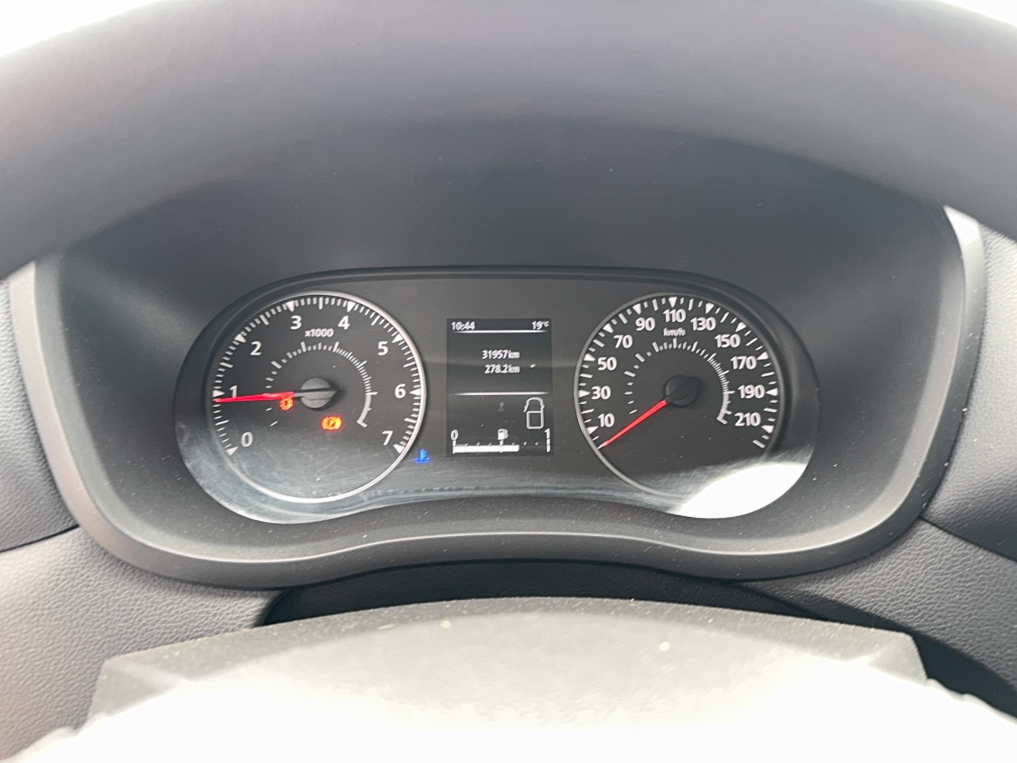 Vente en ligne Renault Master Fourgon MASTER FGN TRAC F3500 L2H2 BLUE DCI 135 au prix de 20 990 €