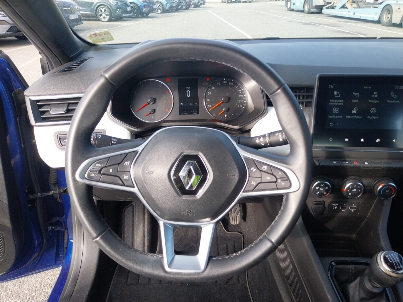 Vente en ligne Renault Clio 5 Clio TCe 90 - 21 au prix de 12 850 €