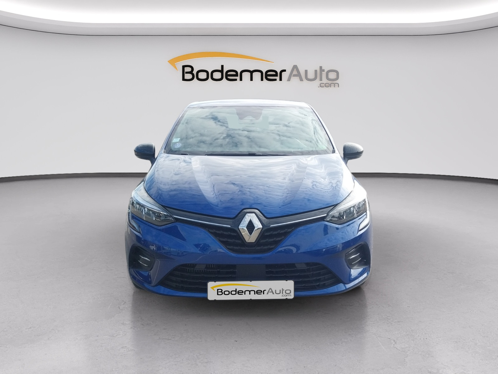 Vente en ligne Renault Clio 5 Clio TCe 90 - 21 au prix de 12 850 €