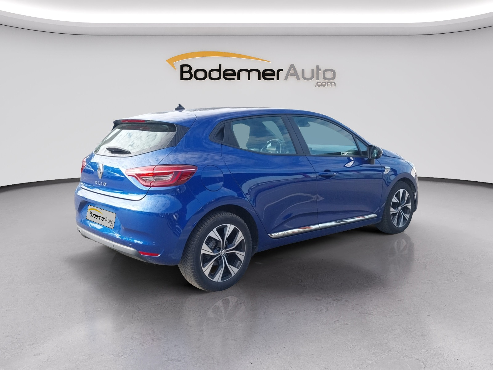 Vente en ligne Renault Clio 5 Clio TCe 90 - 21 au prix de 12 850 €
