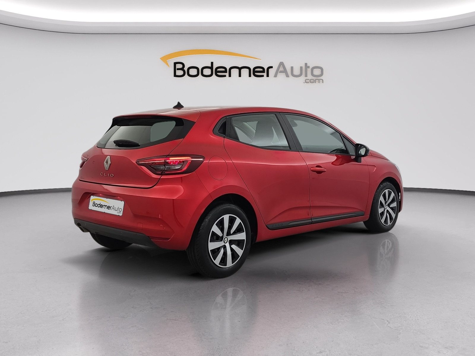 Vente en ligne Renault Clio 5 Clio TCe 90 au prix de 13 770 €