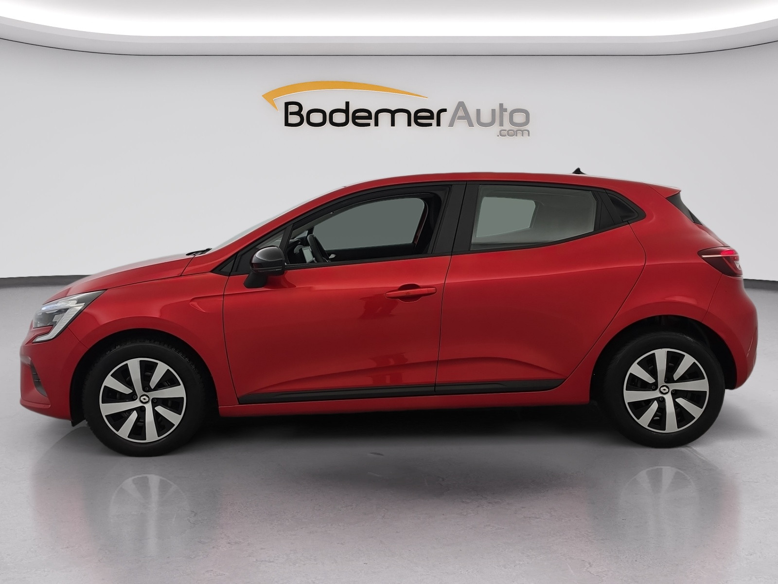 Vente en ligne Renault Clio 5 Clio TCe 90 au prix de 13 770 €
