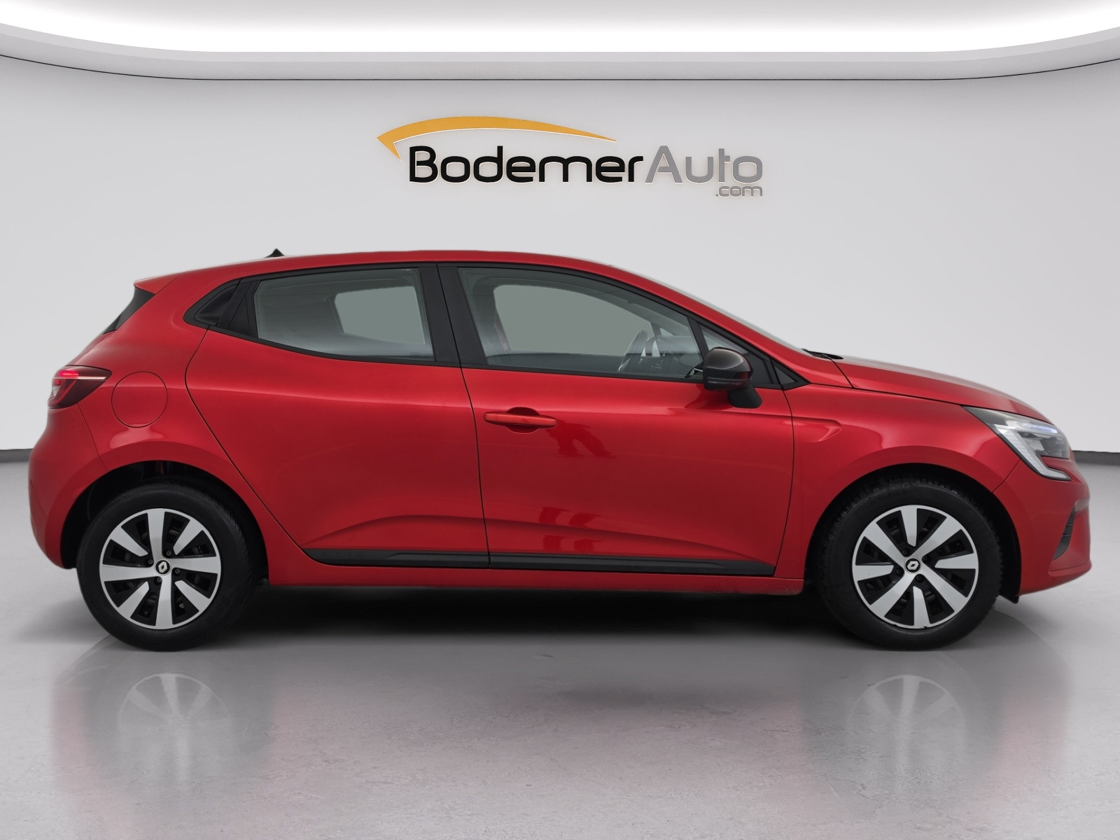 Vente en ligne Renault Clio 5 Clio TCe 90 au prix de 13 770 €