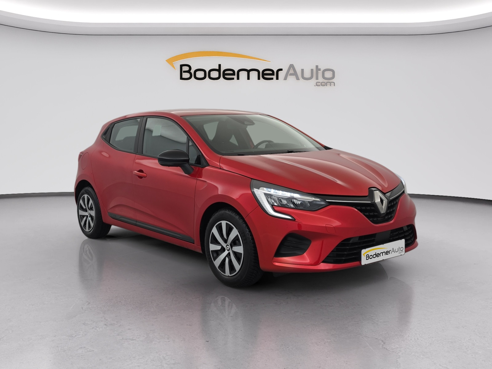 Vente en ligne Renault Clio 5 Clio TCe 90 au prix de 13 770 €