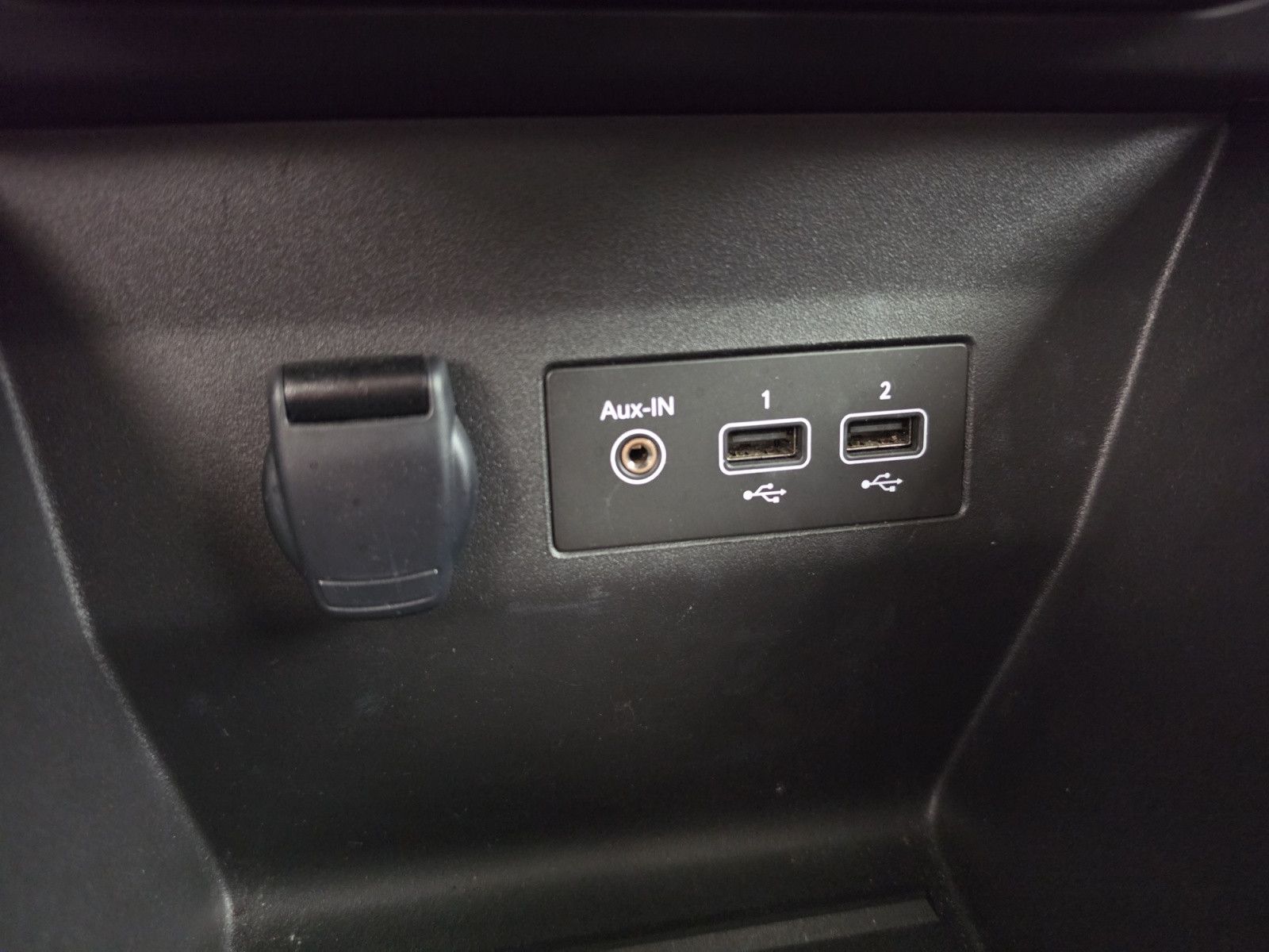 Vente en ligne Renault Clio 5 Clio TCe 90 au prix de 13 770 €
