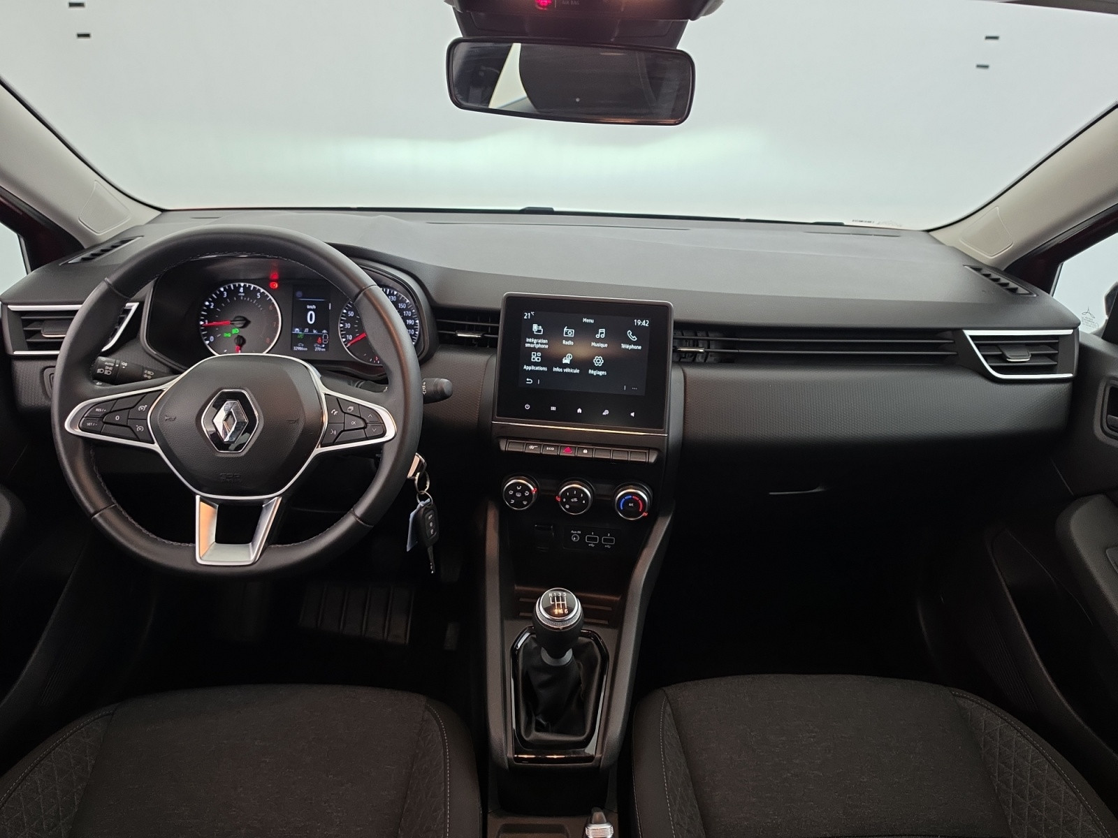 Vente en ligne Renault Clio 5 Clio TCe 90 au prix de 13 770 €
