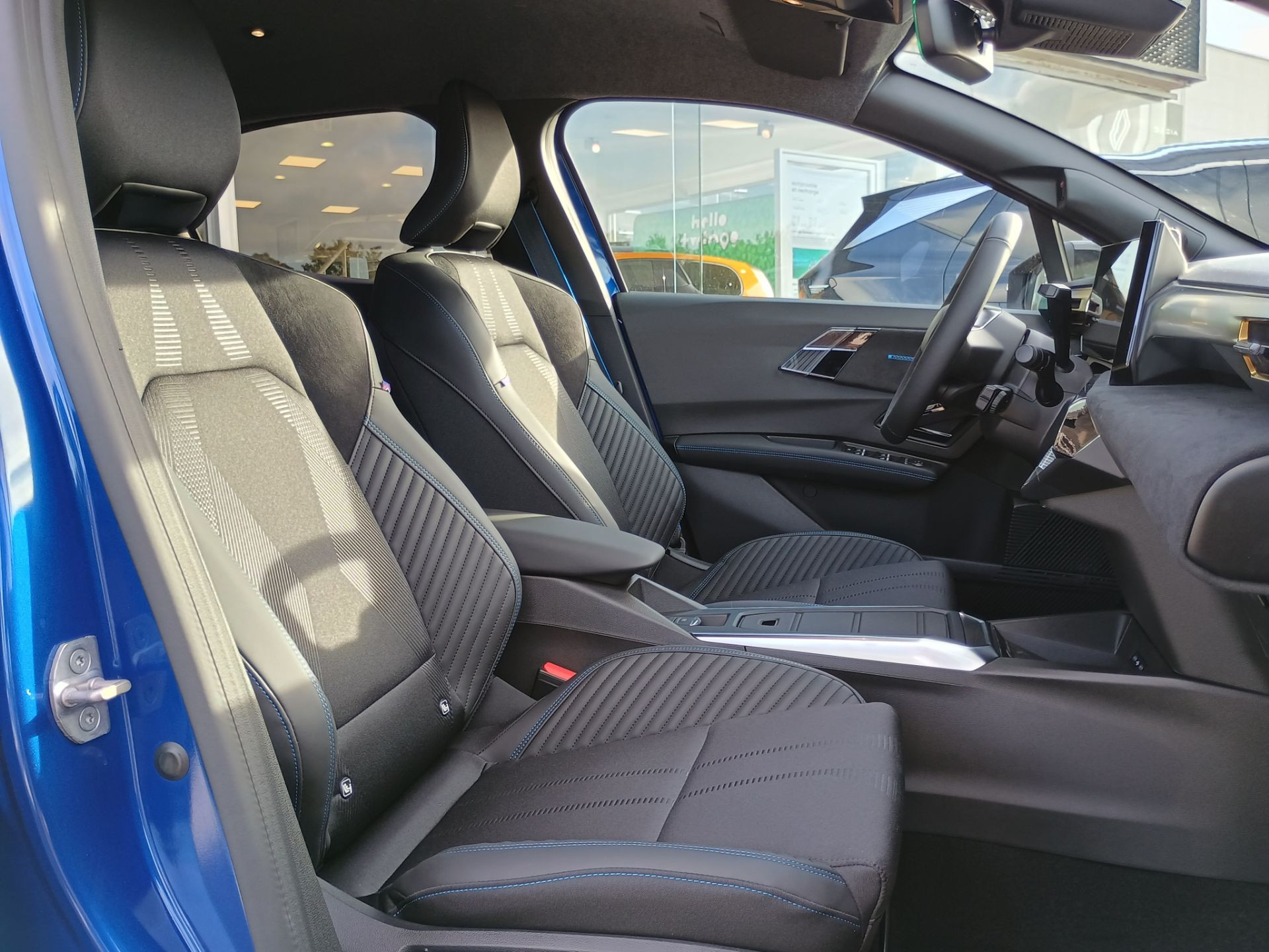 Vente en ligne Renault Clio 6 Clio E-Tech full hybrid 160 ch au prix de 29 300 €