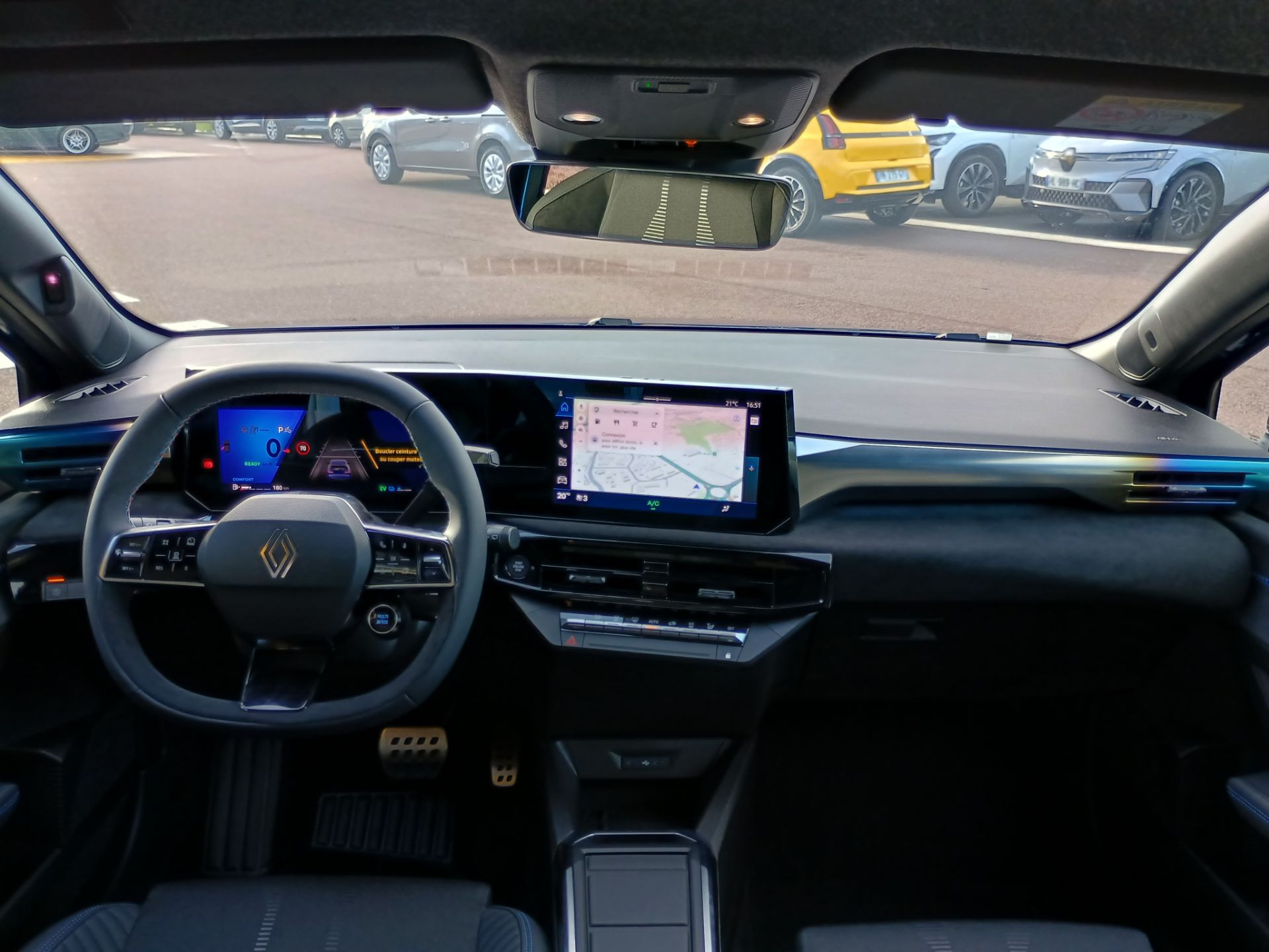Vente en ligne Renault Clio 6 Clio E-Tech full hybrid 160 ch au prix de 29 300 €