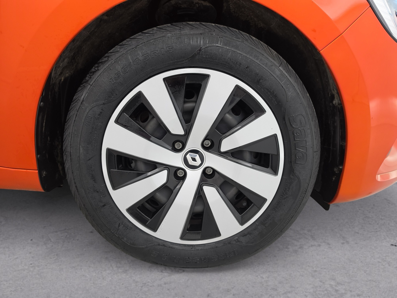 Vente en ligne Renault Clio 5 Clio TCe 90 au prix de 14 790 €