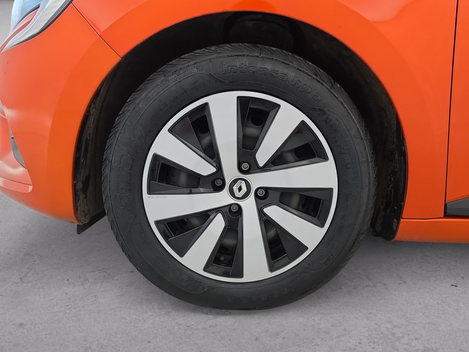 Vente en ligne Renault Clio 5 Clio TCe 90 au prix de 14 790 €