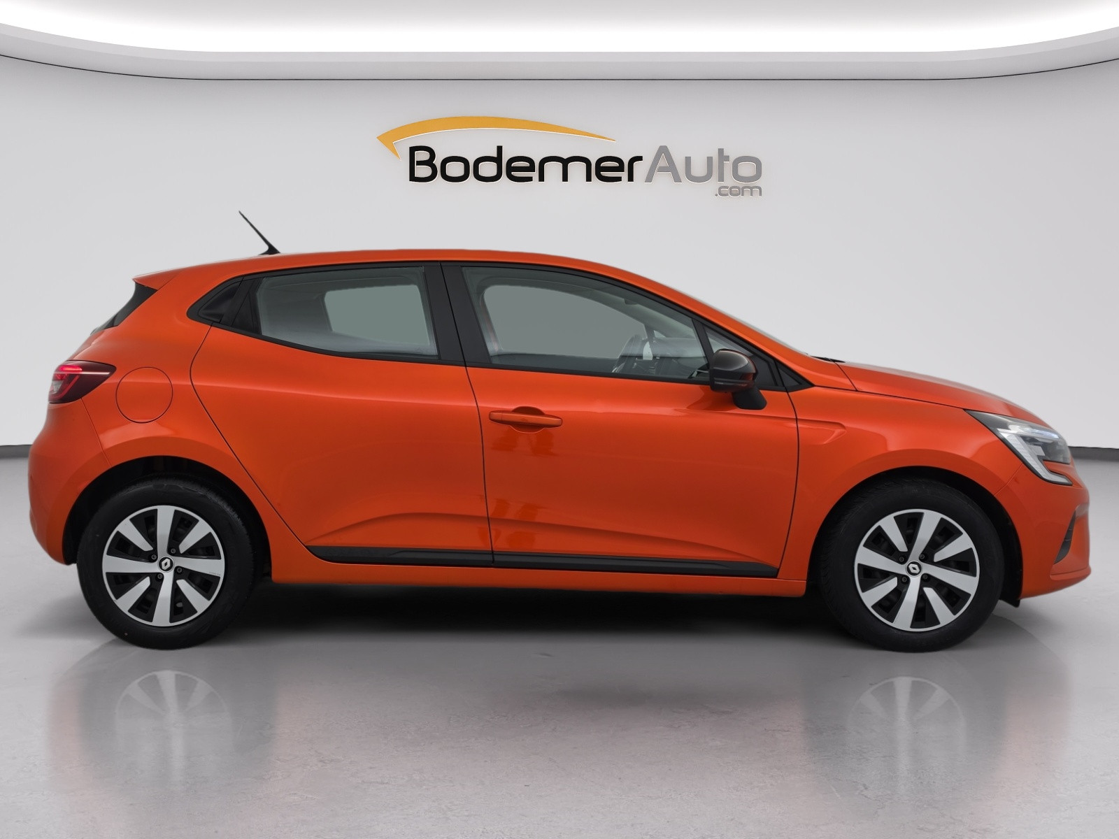 Vente en ligne Renault Clio 5 Clio TCe 90 au prix de 14 790 €