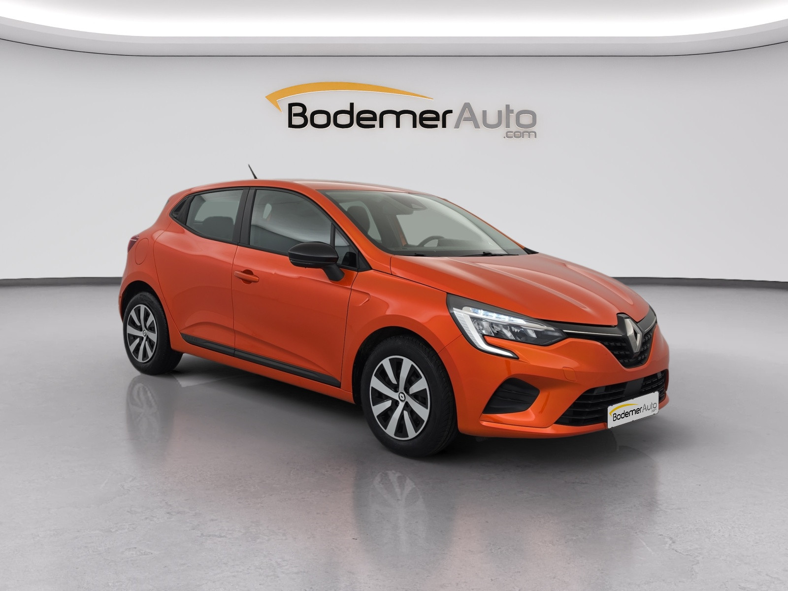 Vente en ligne Renault Clio 5 Clio TCe 90 au prix de 14 790 €