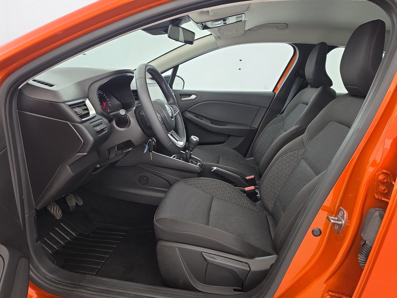 Vente en ligne Renault Clio 5 Clio TCe 90 au prix de 14 790 €