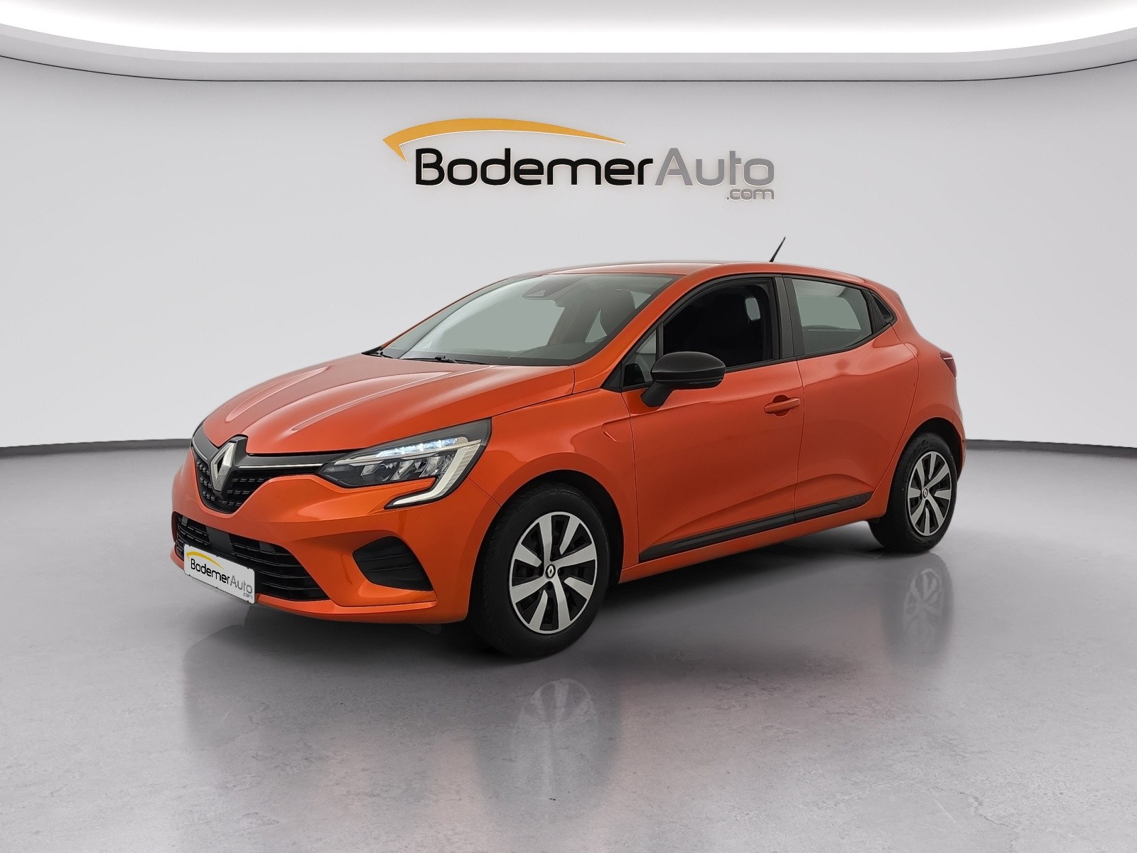 Vente en ligne Renault Clio 5 Clio TCe 90 au prix de 14 790 €