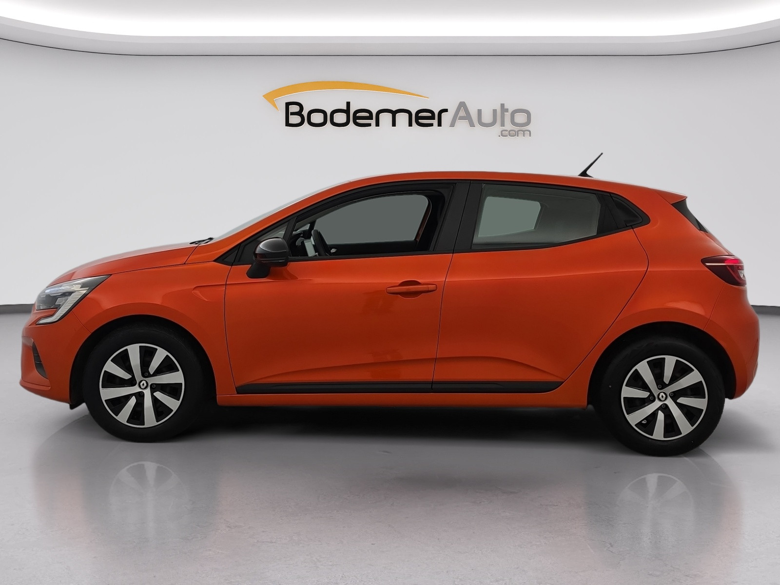 Vente en ligne Renault Clio 5 Clio TCe 90 au prix de 14 790 €