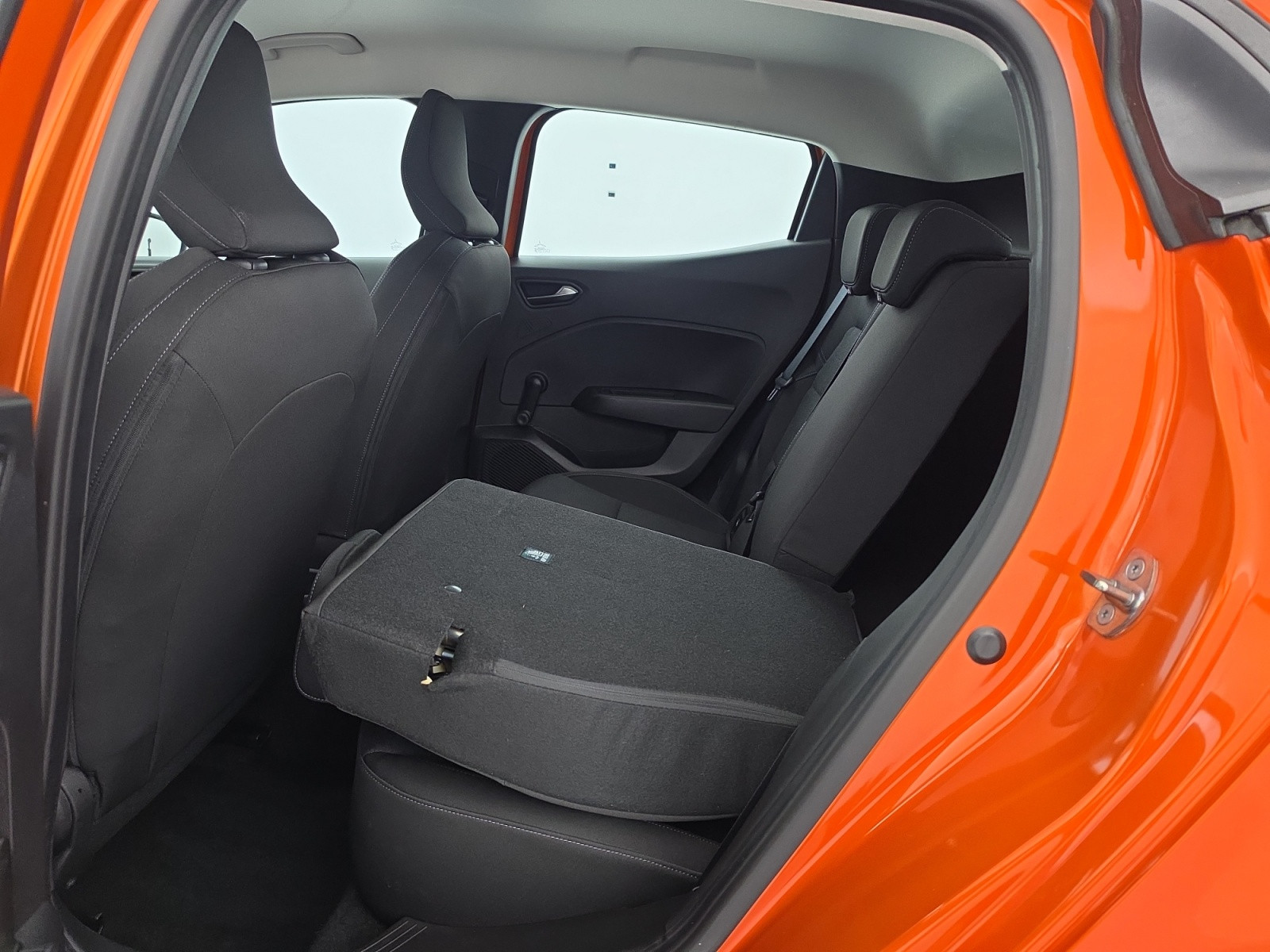 Vente en ligne Renault Clio 5 Clio TCe 90 au prix de 14 790 €