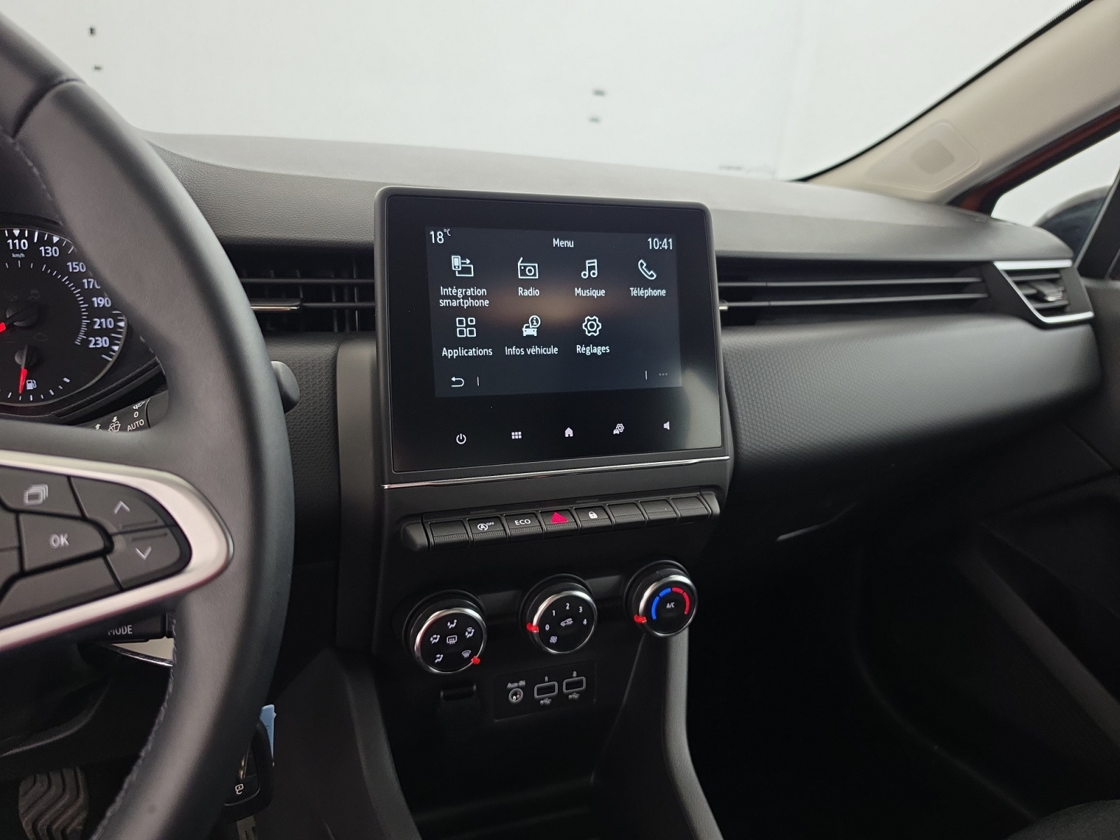 Vente en ligne Renault Clio 5 Clio TCe 90 au prix de 14 790 €