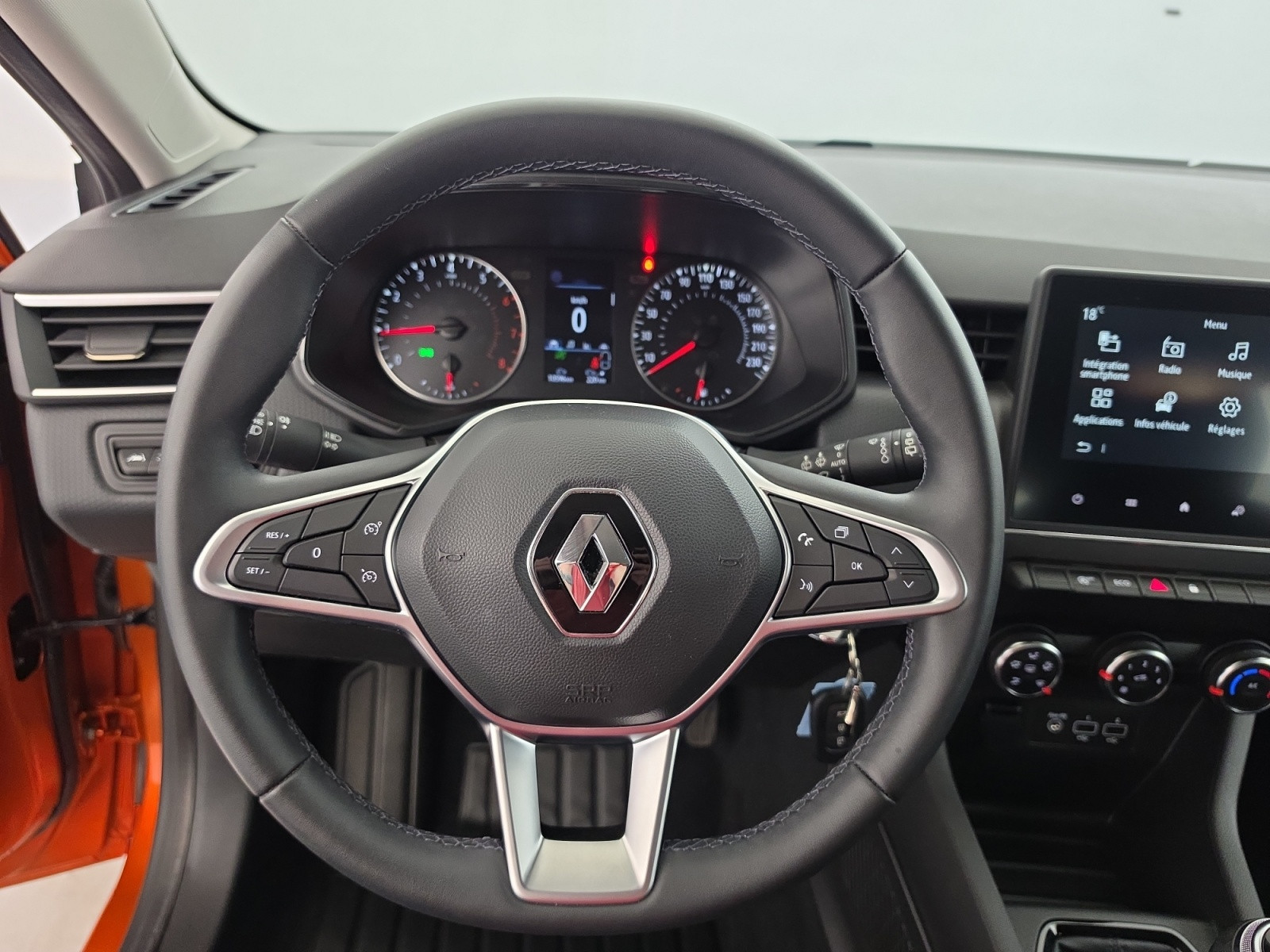 Vente en ligne Renault Clio 5 Clio TCe 90 au prix de 14 790 €