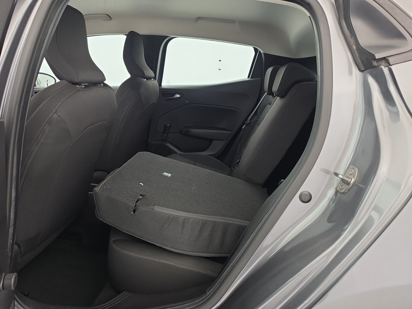 Vente en ligne Renault Clio 5 Clio TCe 90 au prix de 13 320 €