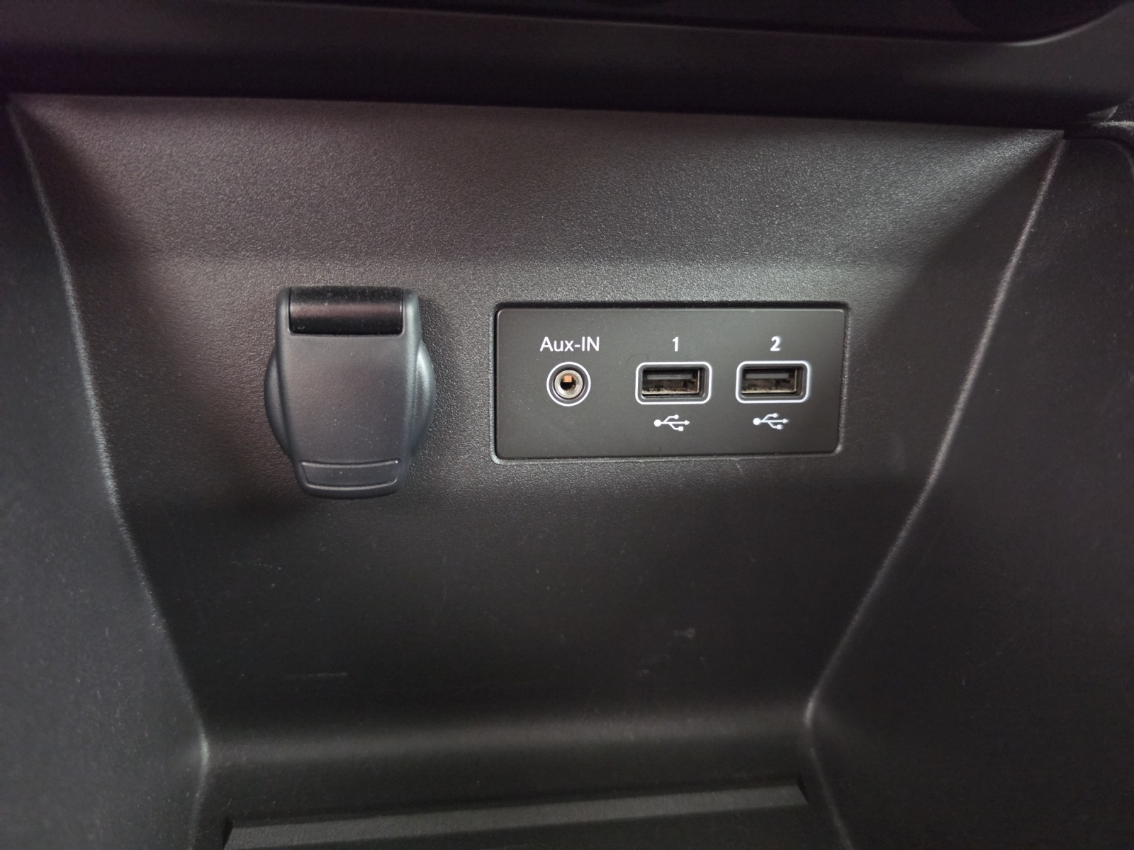 Vente en ligne Renault Clio 5 Clio TCe 90 au prix de 13 320 €