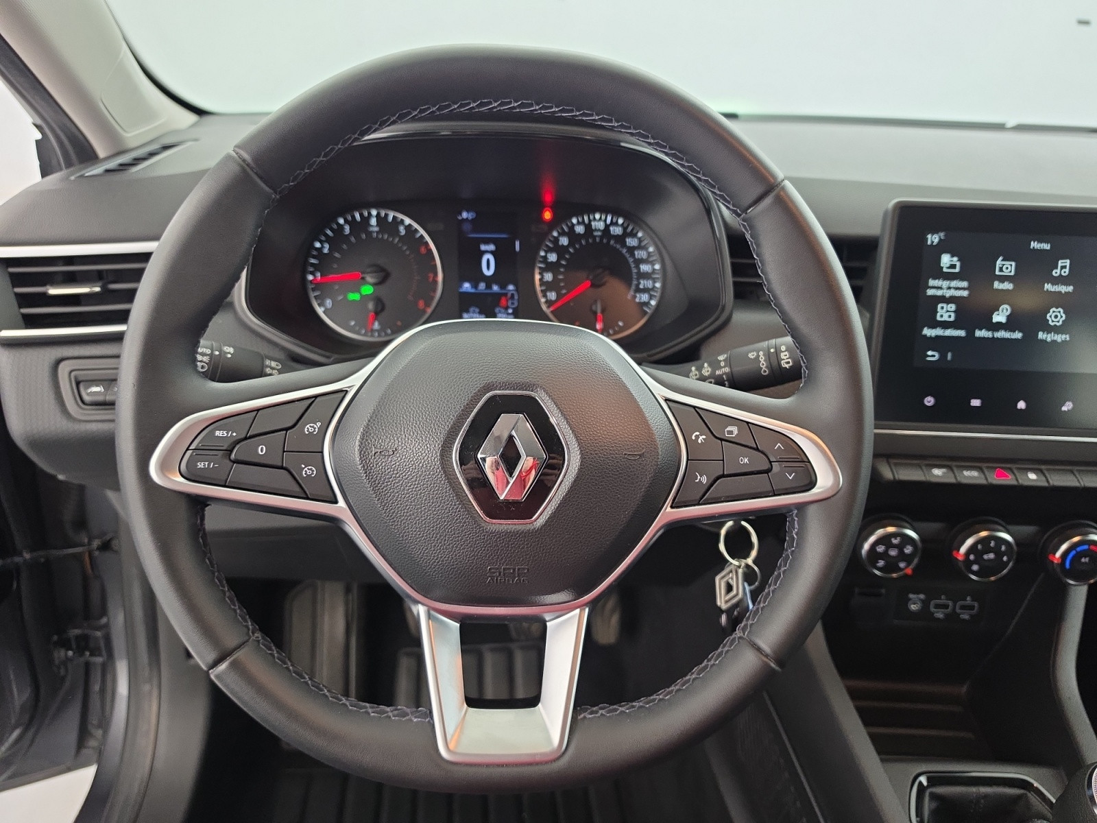 Vente en ligne Renault Clio 5 Clio TCe 90 au prix de 13 320 €
